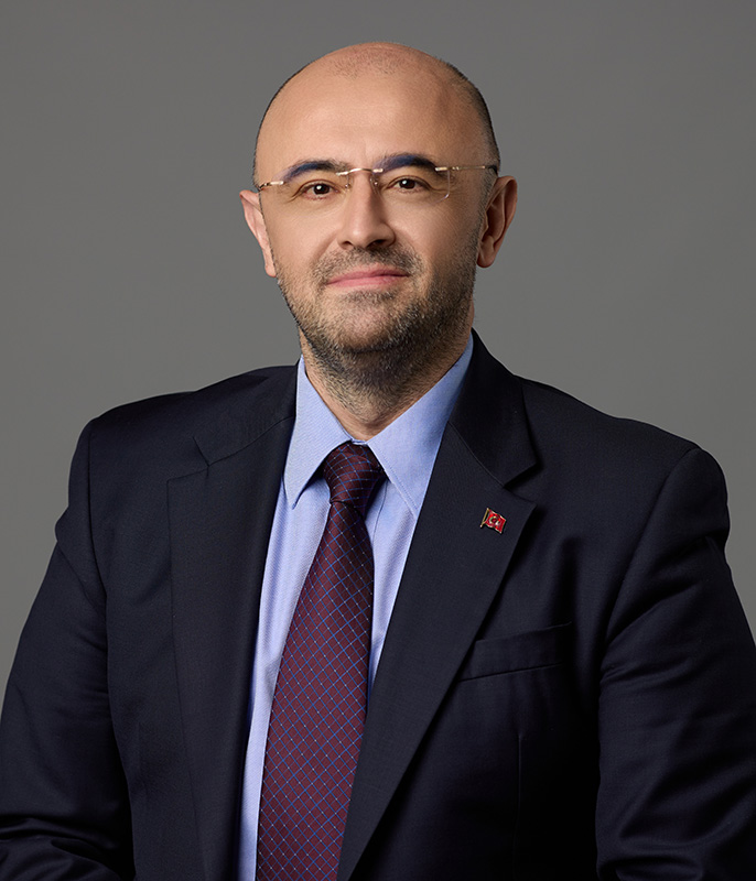 Dr. Murat Onuk